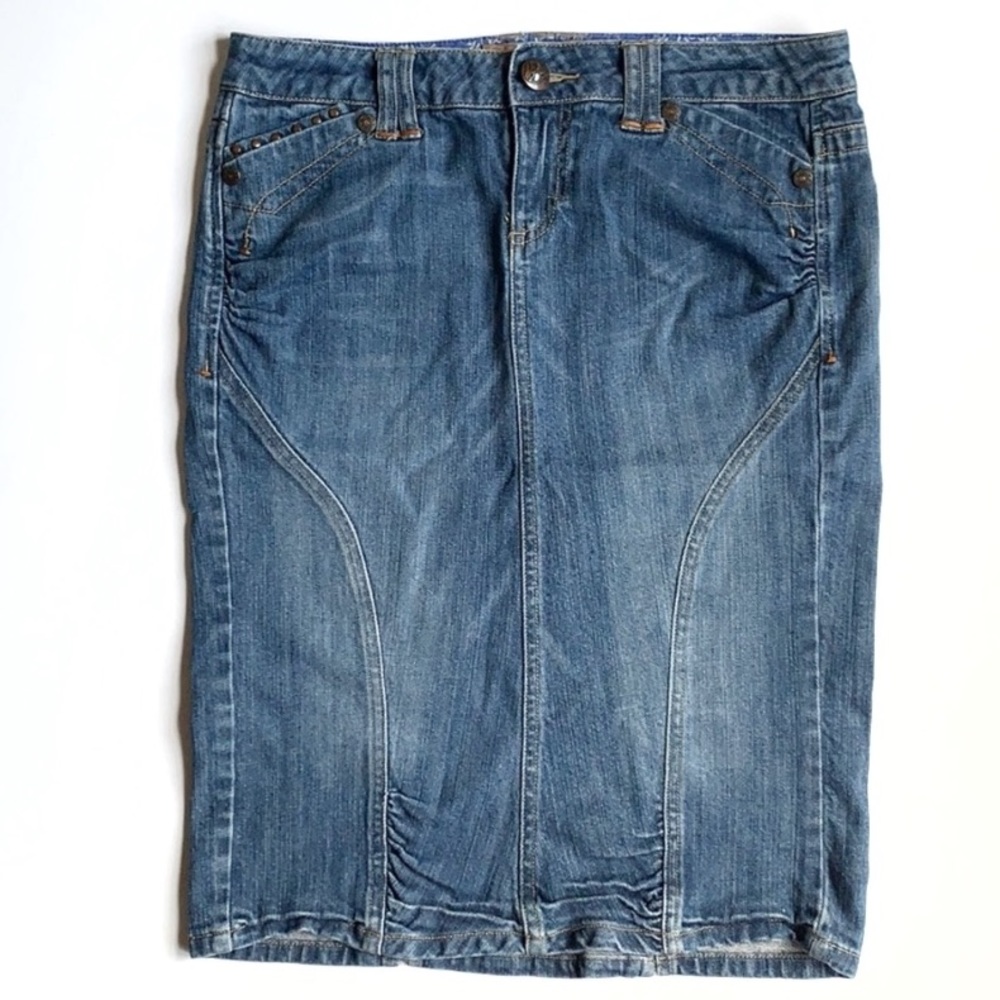 CANDIE’S Size 5 Medium Blue Denim Pencil Skirt Y2K Classic